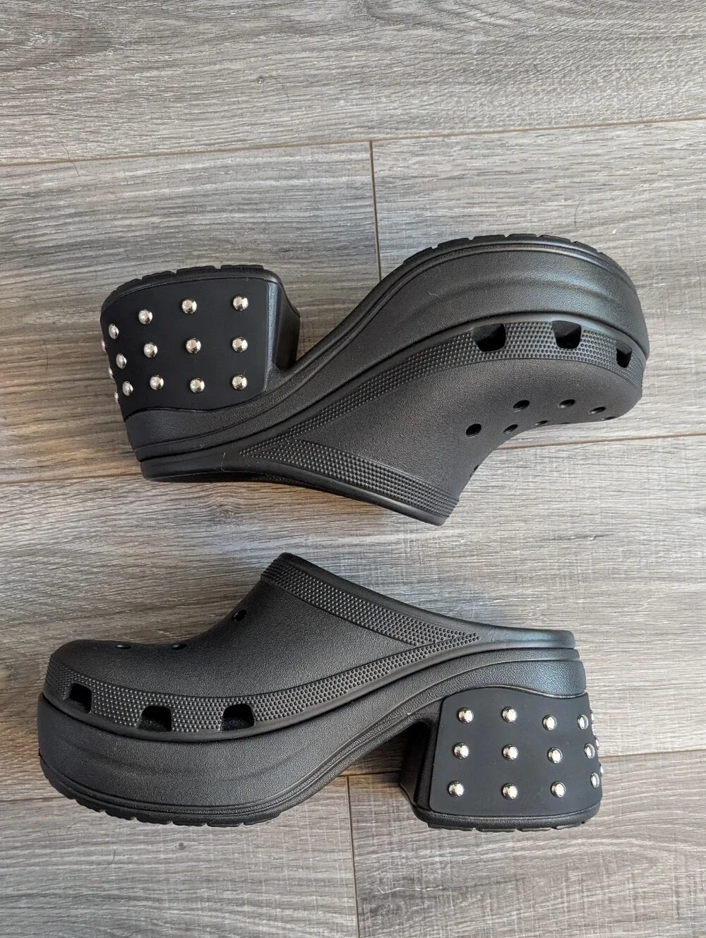 Crocs Siren Platform Studded Clogs - Black Size W12, M10